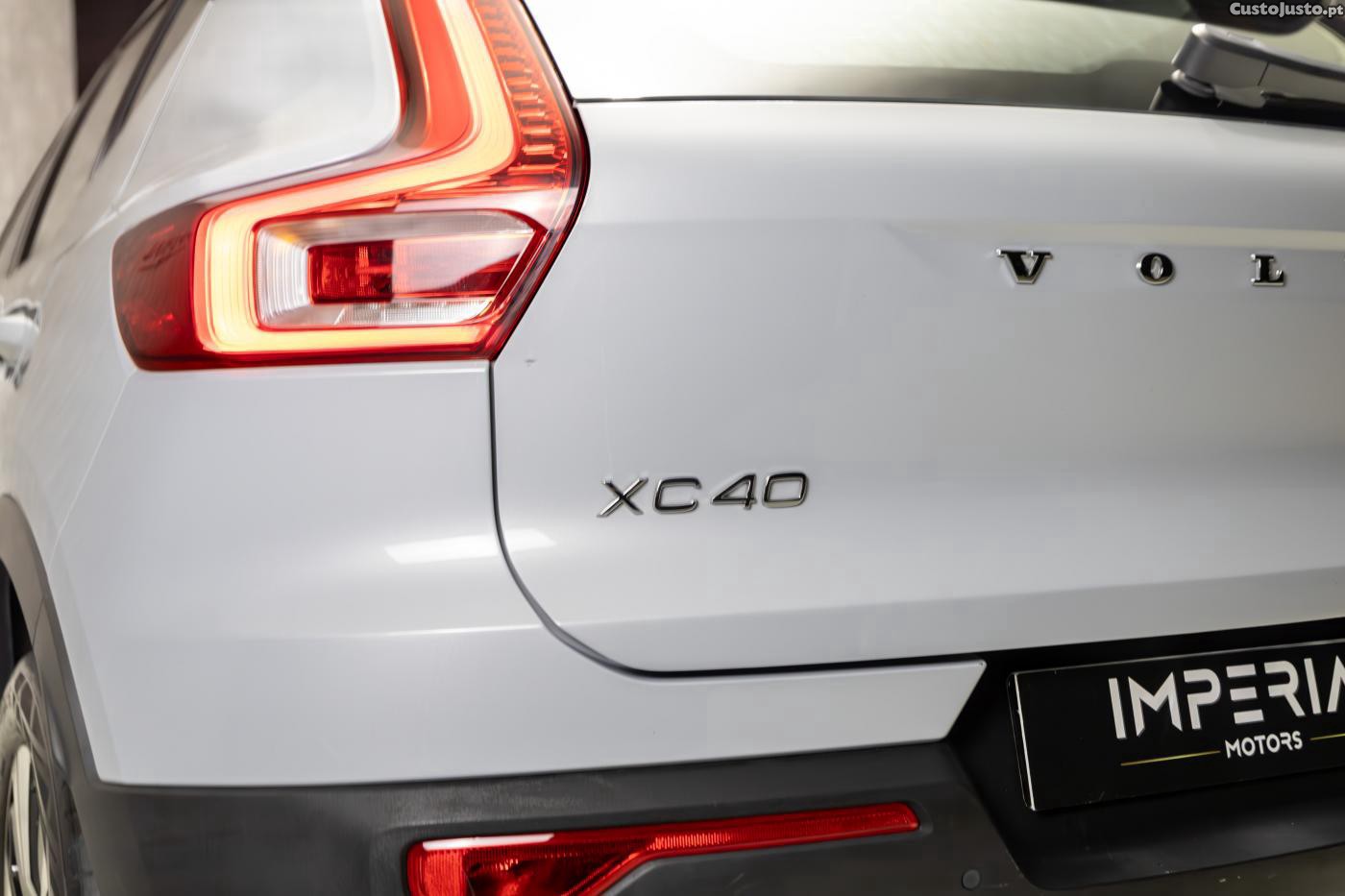 Volvo XC 40 1.5 T4 PHEV Core — fotografia 11