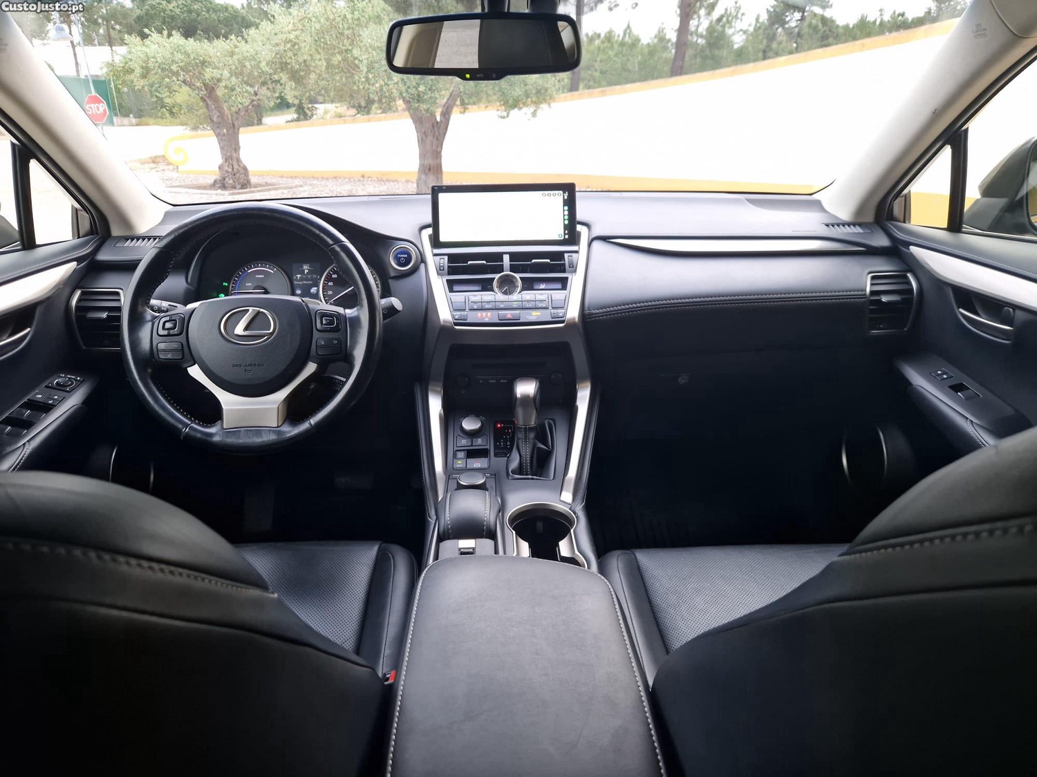 Lexus NX 300h Executive + — fotografia 3