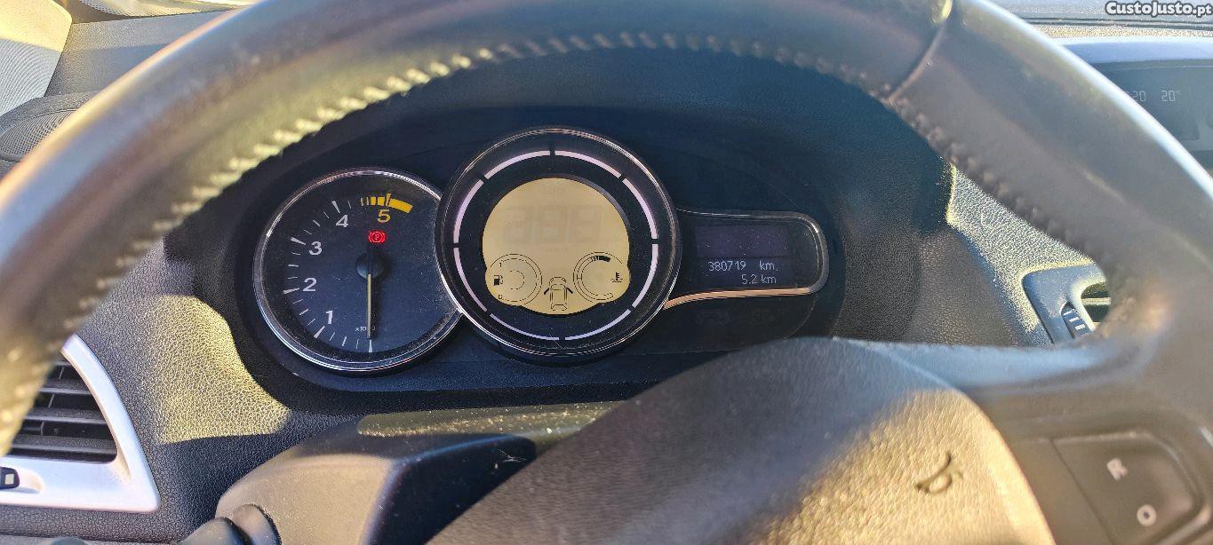 Renault Mégane III 1.5dci 90cv — photo 2