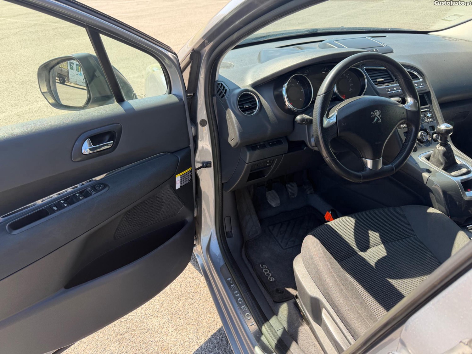 Peugeot 5008 1.6 Hdi 7 lugares - 14 — photo 5