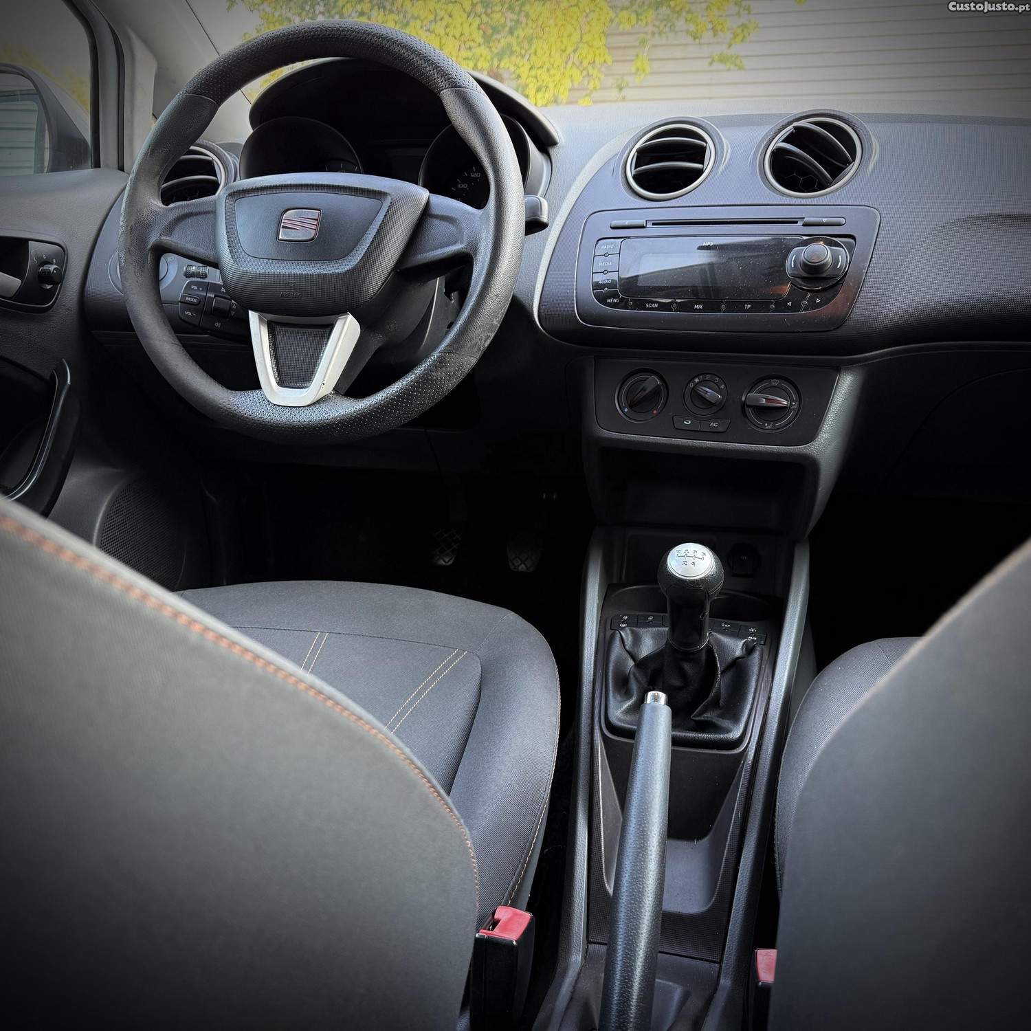 SEAT Ibiza 1.2 TDI — fotografia 5