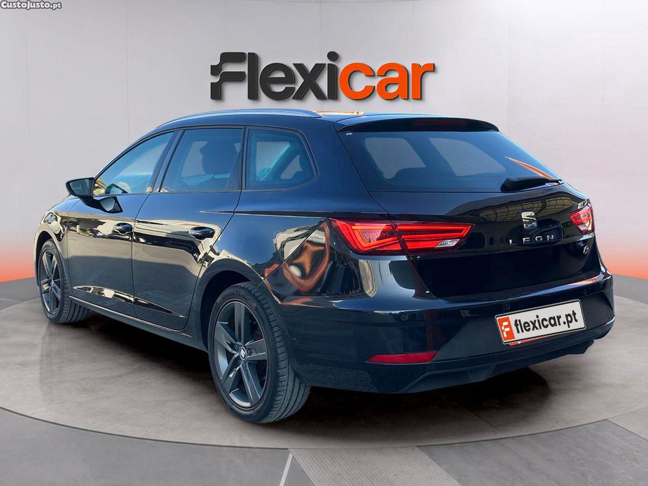 SEAT Leon ST 1.6 TDI FR S/S — fotografia 16