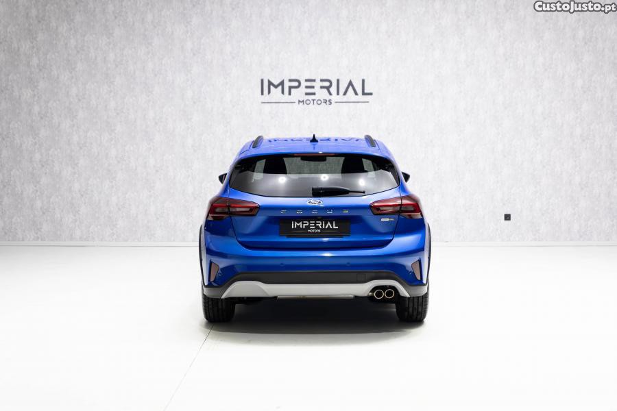 Ford Focus 1.0 EcoBoost MHEV Ac — fotografia 8