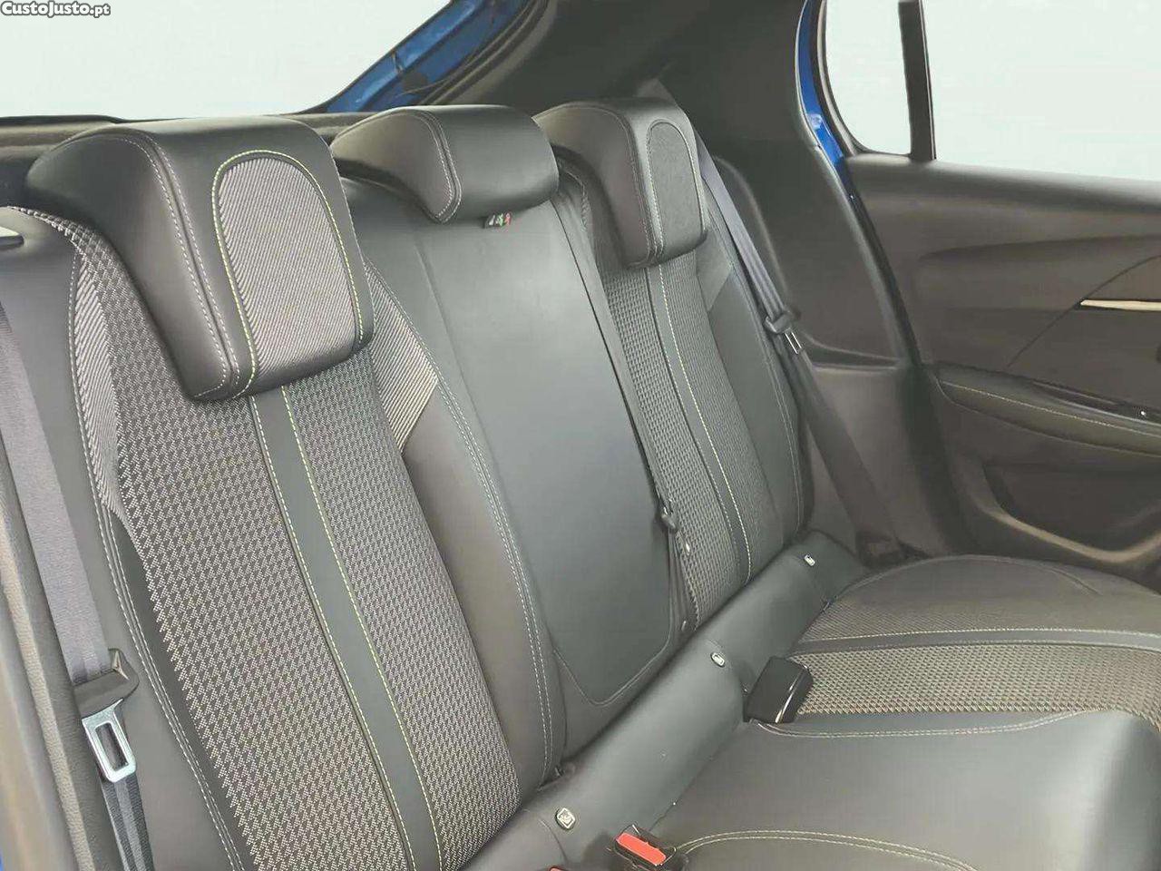 Peugeot 208 1.2 PureTech GT Line — fotografia 4