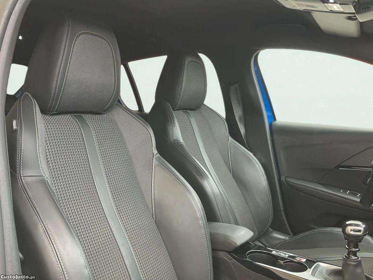 Peugeot 208 1.2 PureTech GT Line — fotografia 5