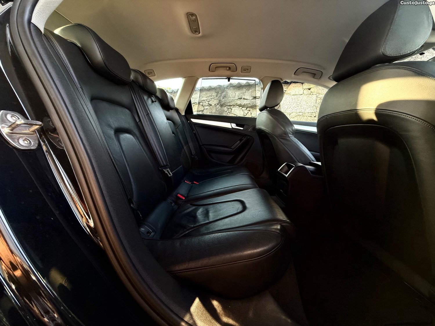 Audi A4 Avant 2.0 TDI S-Line — fotografia 2