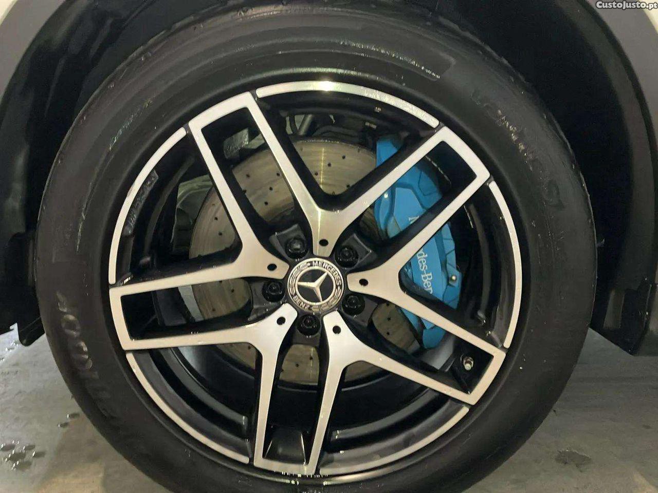 Mercedes-Benz GLC 350 e Coupé AMG Line 4-Matic — fotografia 6