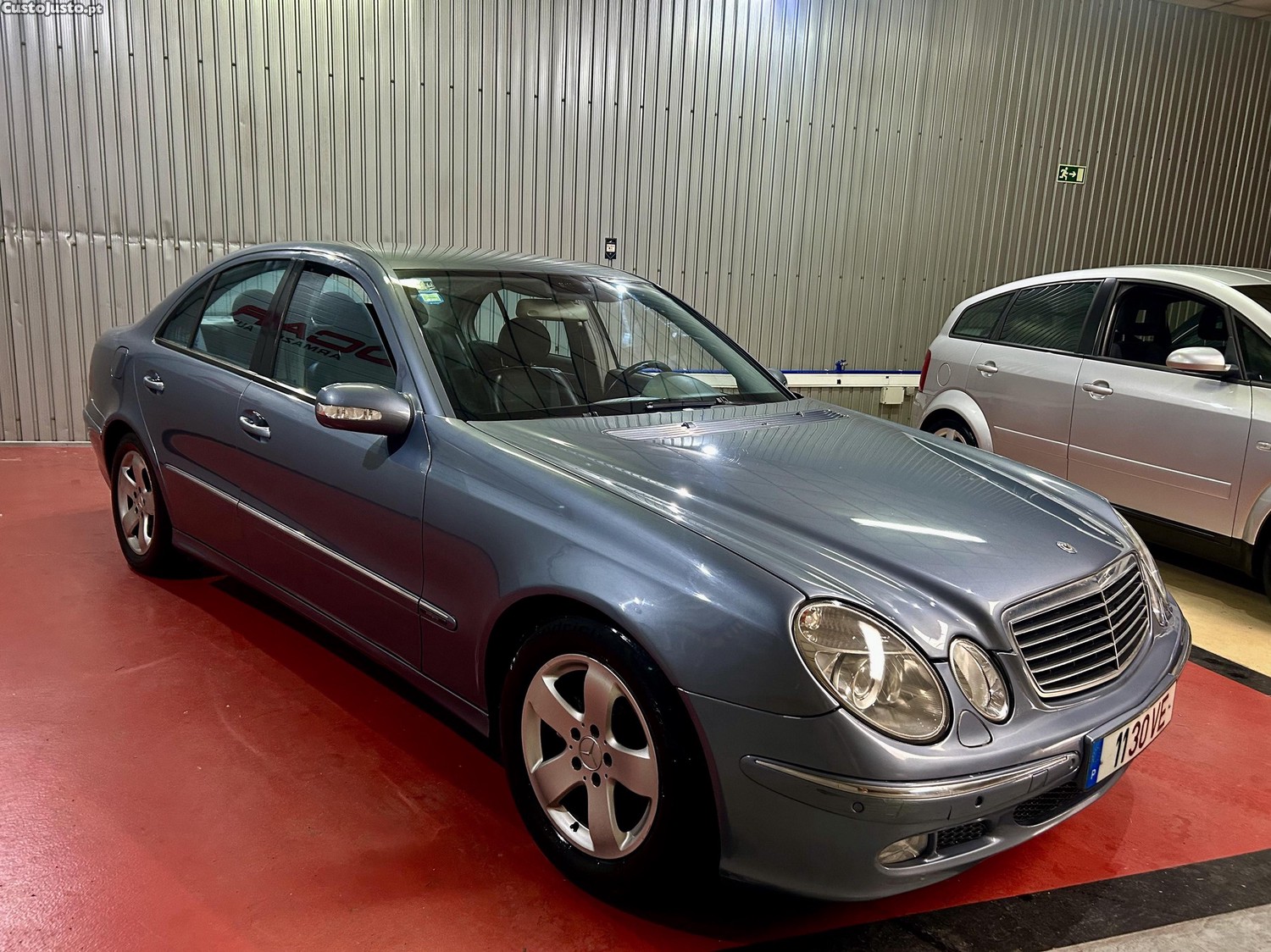 Mercedes-Benz E 220 153 mês muito bom estado caixa automática  - 03 — photo 3