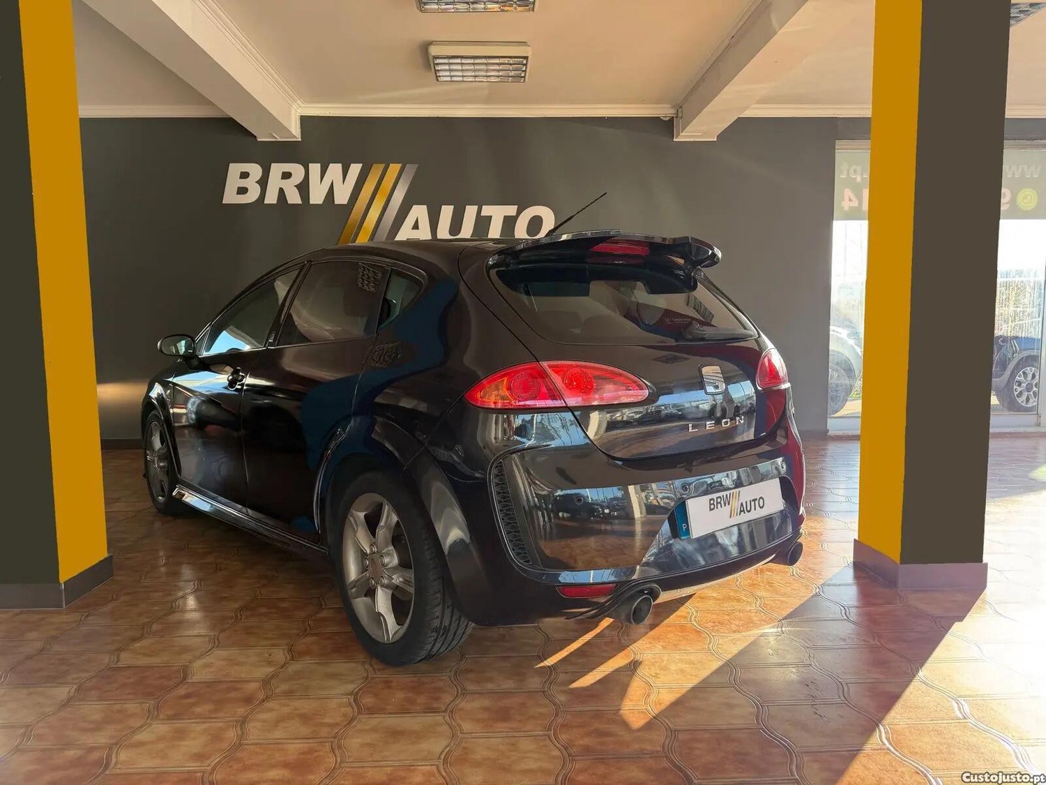 Seat Leon 1.4 TSi Linea R - 09 — photo 3