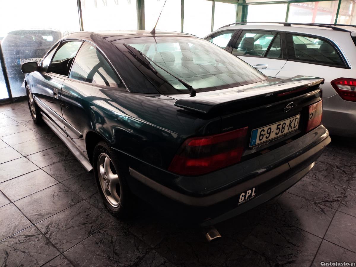 Opel Calibra 2.0 i 16v — fotografia 5