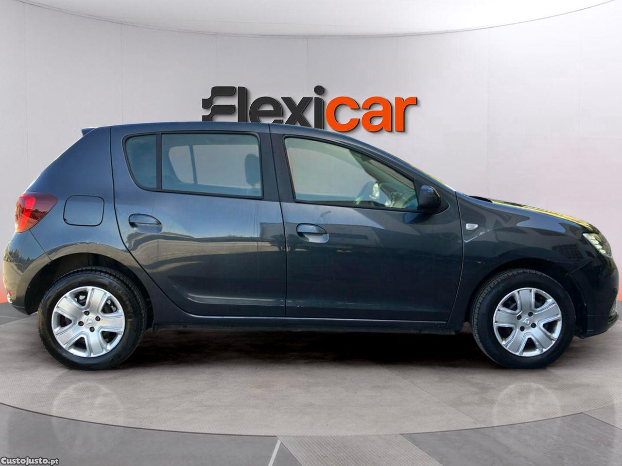 Dacia Sandero 1.0 SCe Pack — fotografia 10