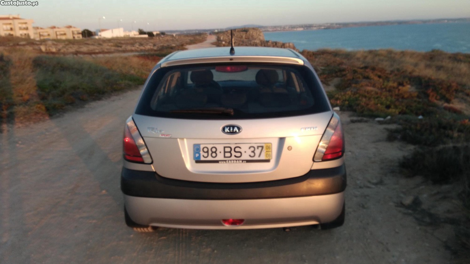 Kia Rio 1.5 Crdi — fotografia 2