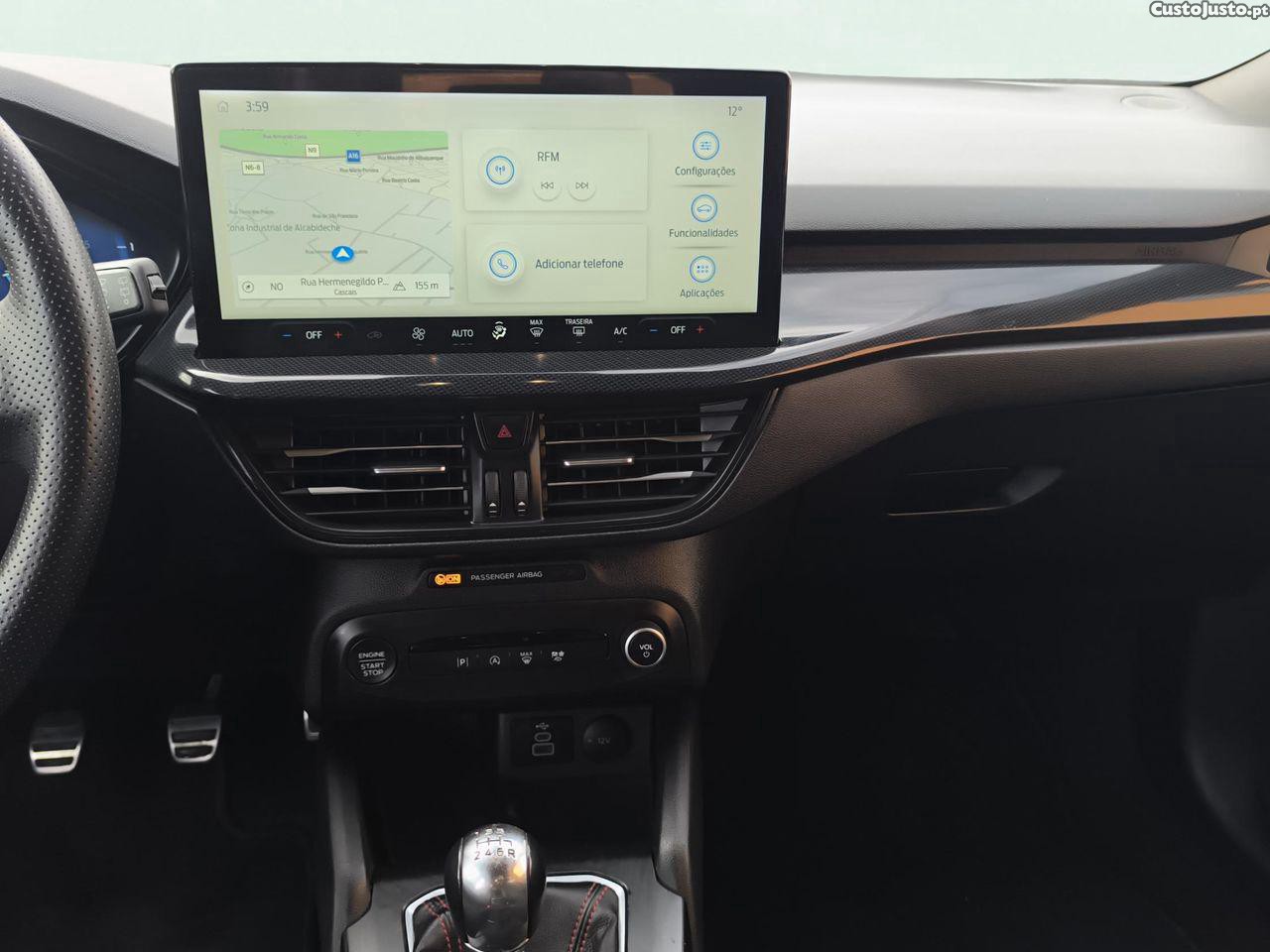 Ford Focus 1.0 EcoBoost MHEV ST-Line — fotografia 4