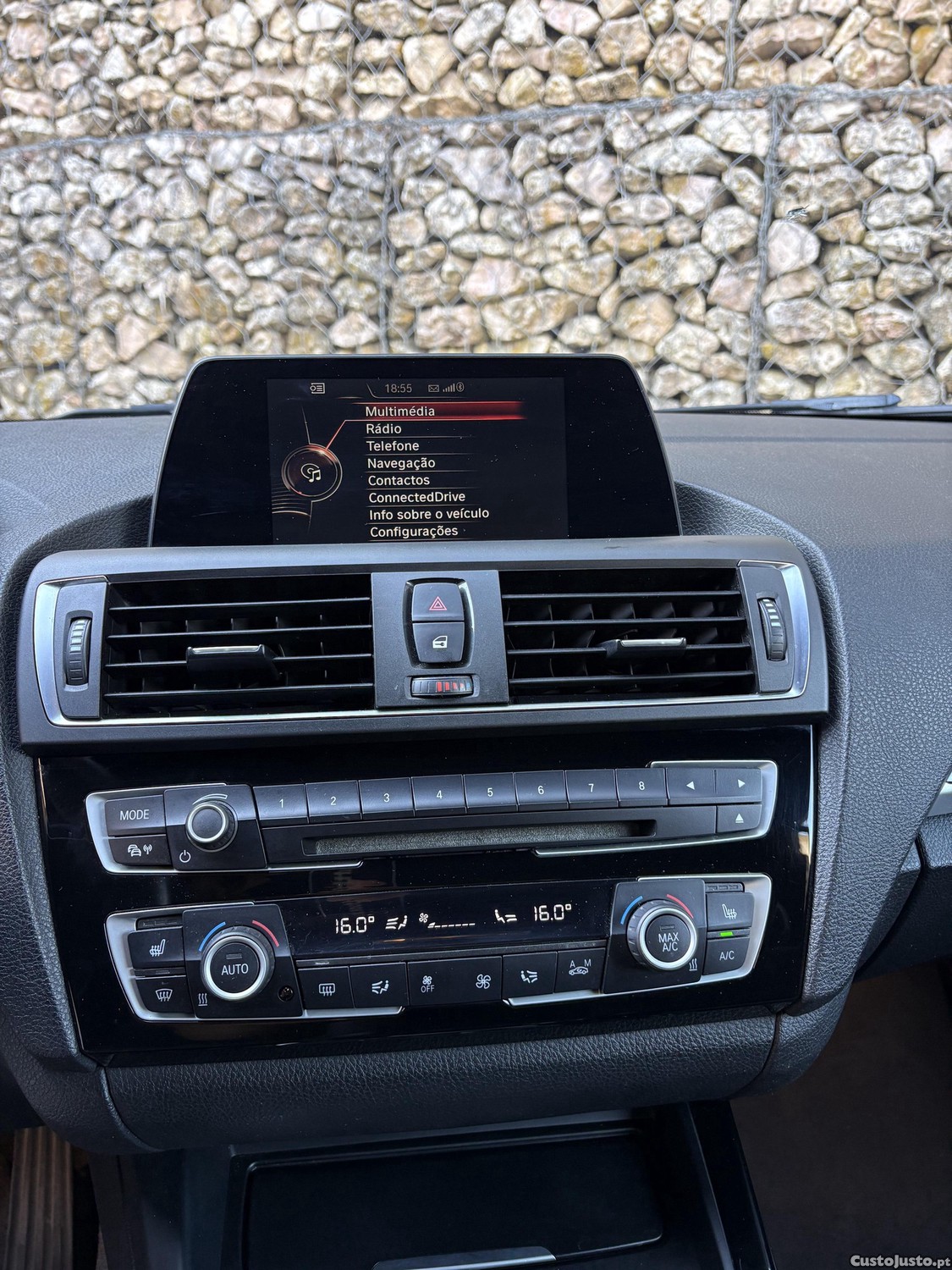 BMW 220 Luxury — fotografia 3
