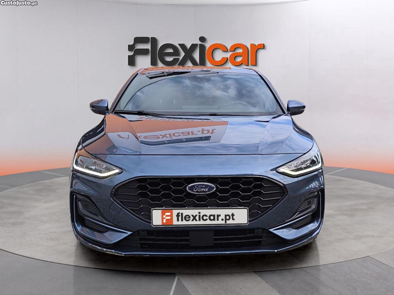 Ford Focus 1.0 EcoBoost MHEV ST-Line — fotografia 16