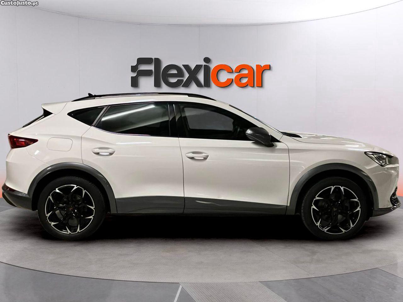 CUPRA Formentor 1.4 e-Hybrid DSG — fotografia 18