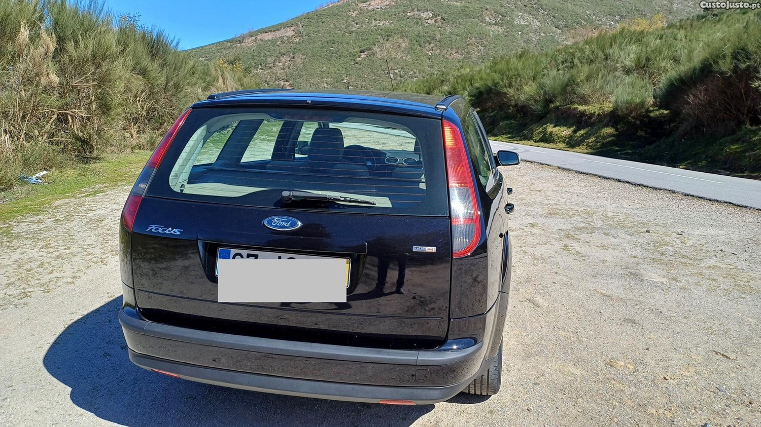 Ford Focus Ghia - 07 — photo 5