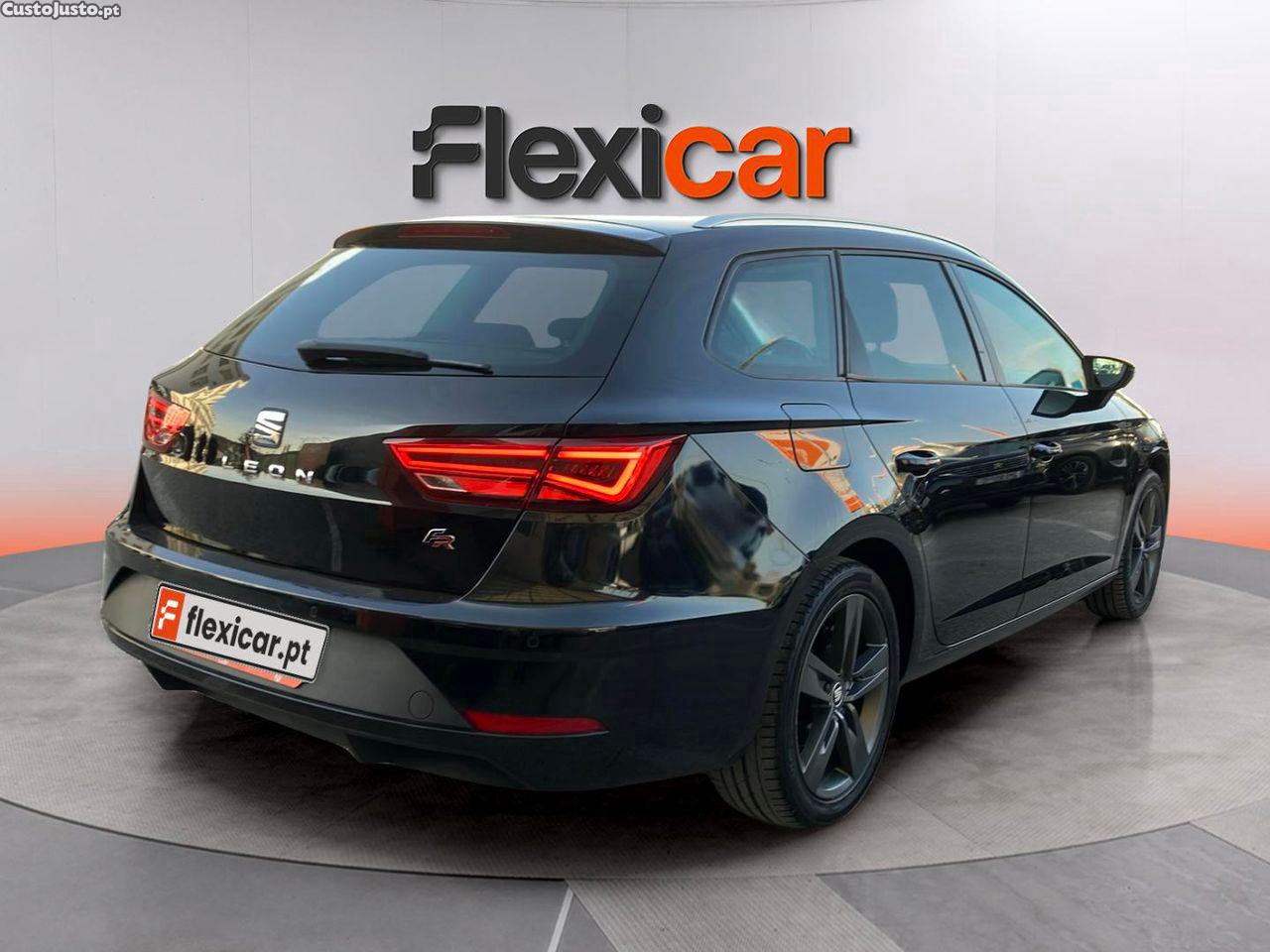 SEAT Leon ST 1.6 TDI FR S/S — fotografia 14