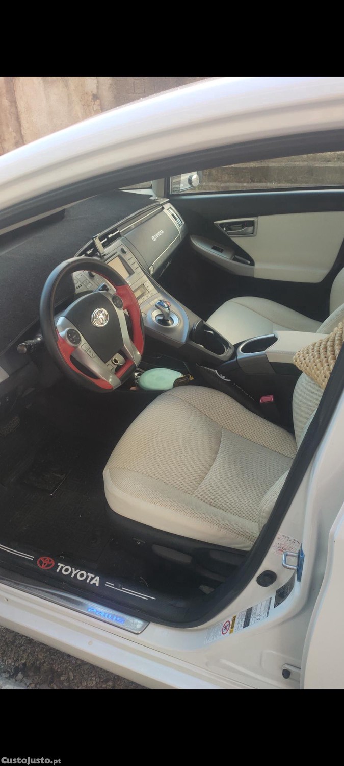 Toyota Prius Premium luxori — fotografia 6