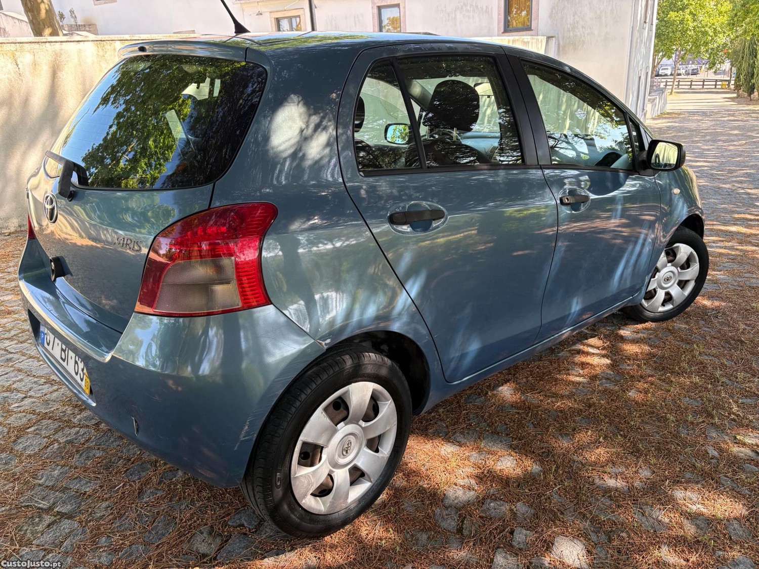 Toyota Yaris 1.0 cilin iuc barato — fotografia 9