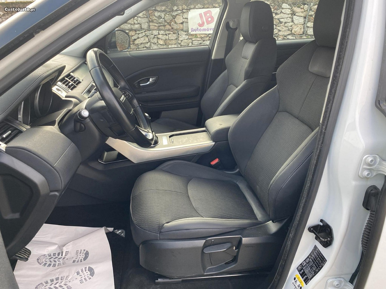 Land Rover Evoque 2.0 eD4 SE — fotografia 7