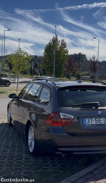 BMW 320 320d - 07 — photo 4