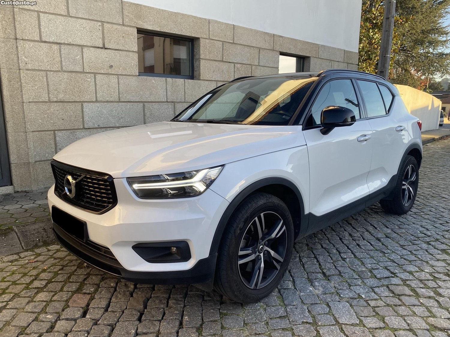 Volvo XC 40 R-Design AWD 190Cv — fotografia 11