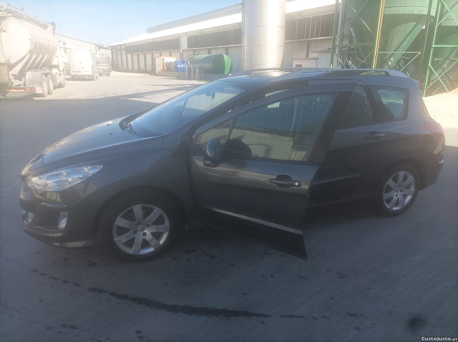 Peugeot 308 Sw - 08 — photo 4