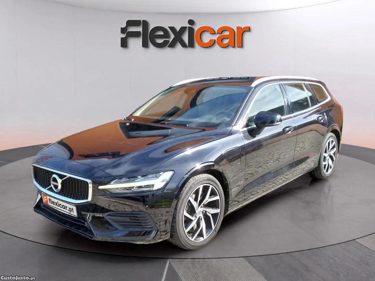 Volvo V60 2.0 T8 AWD TE Momentum — fotografia 17