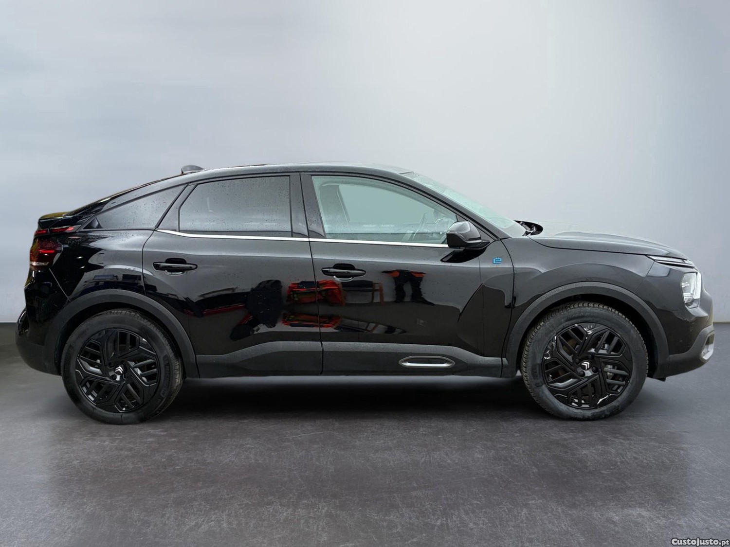 Citroën e-C4 50 kWh E-Series - 24 — photo 4