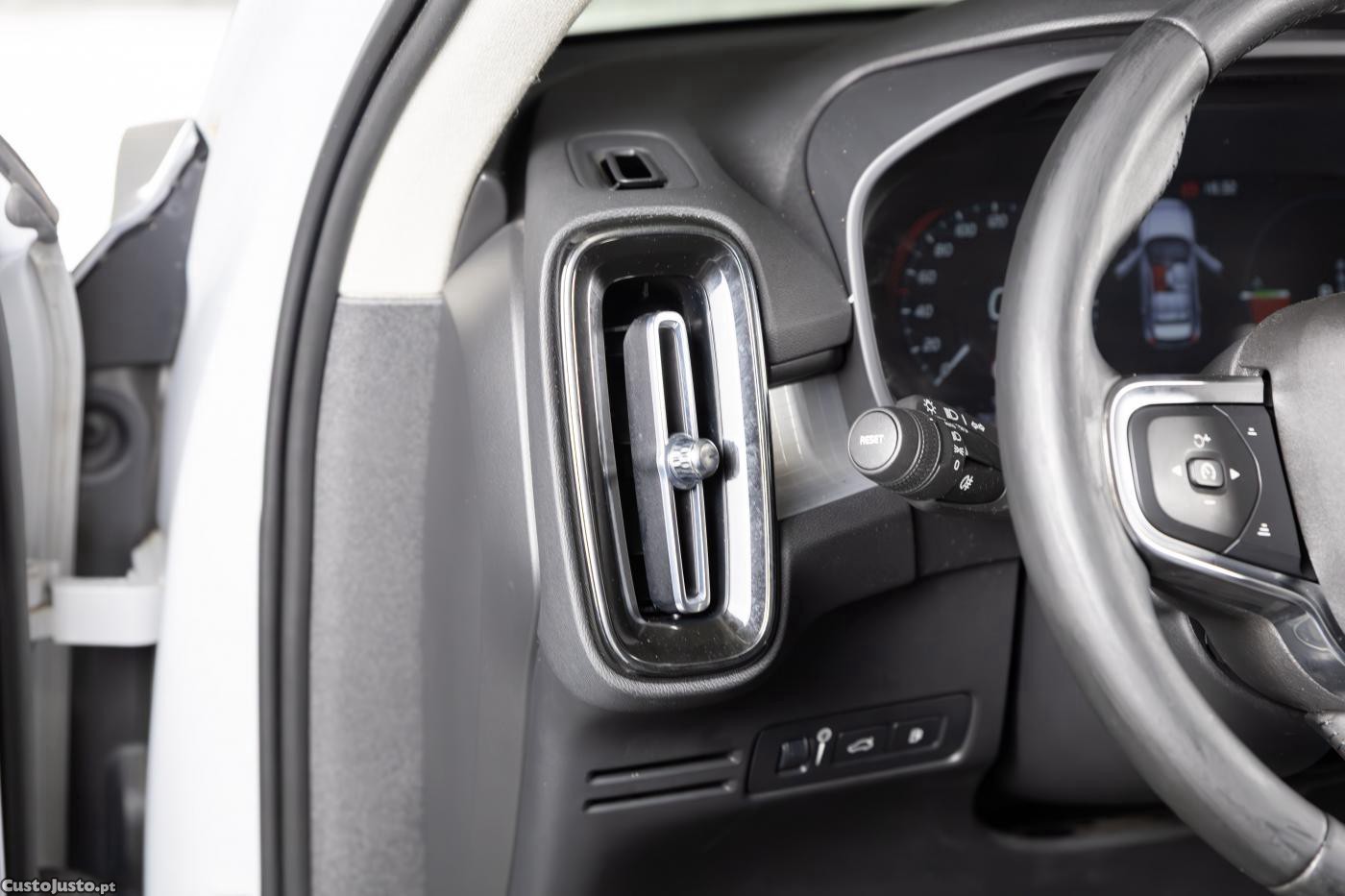 Volvo XC 40 1.5 T4 PHEV Core — fotografia 7