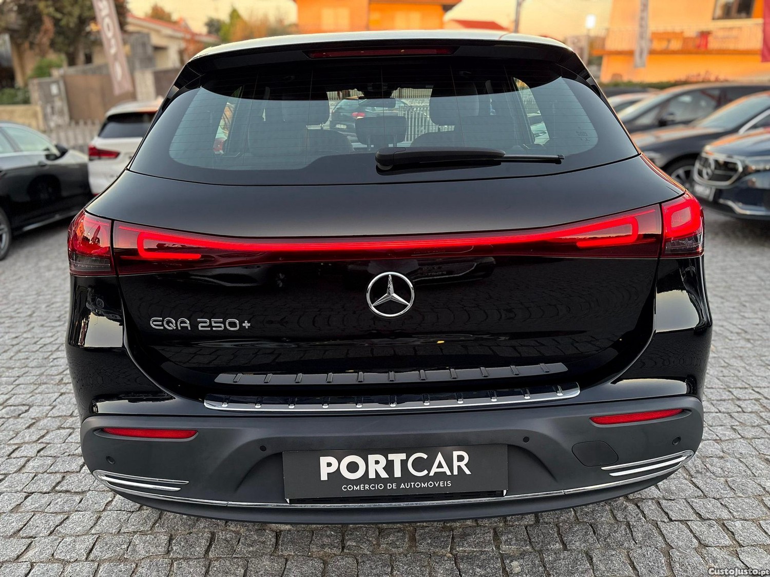 Mercedes-Benz EQA 250+ Electric Art - 22 — photo 4