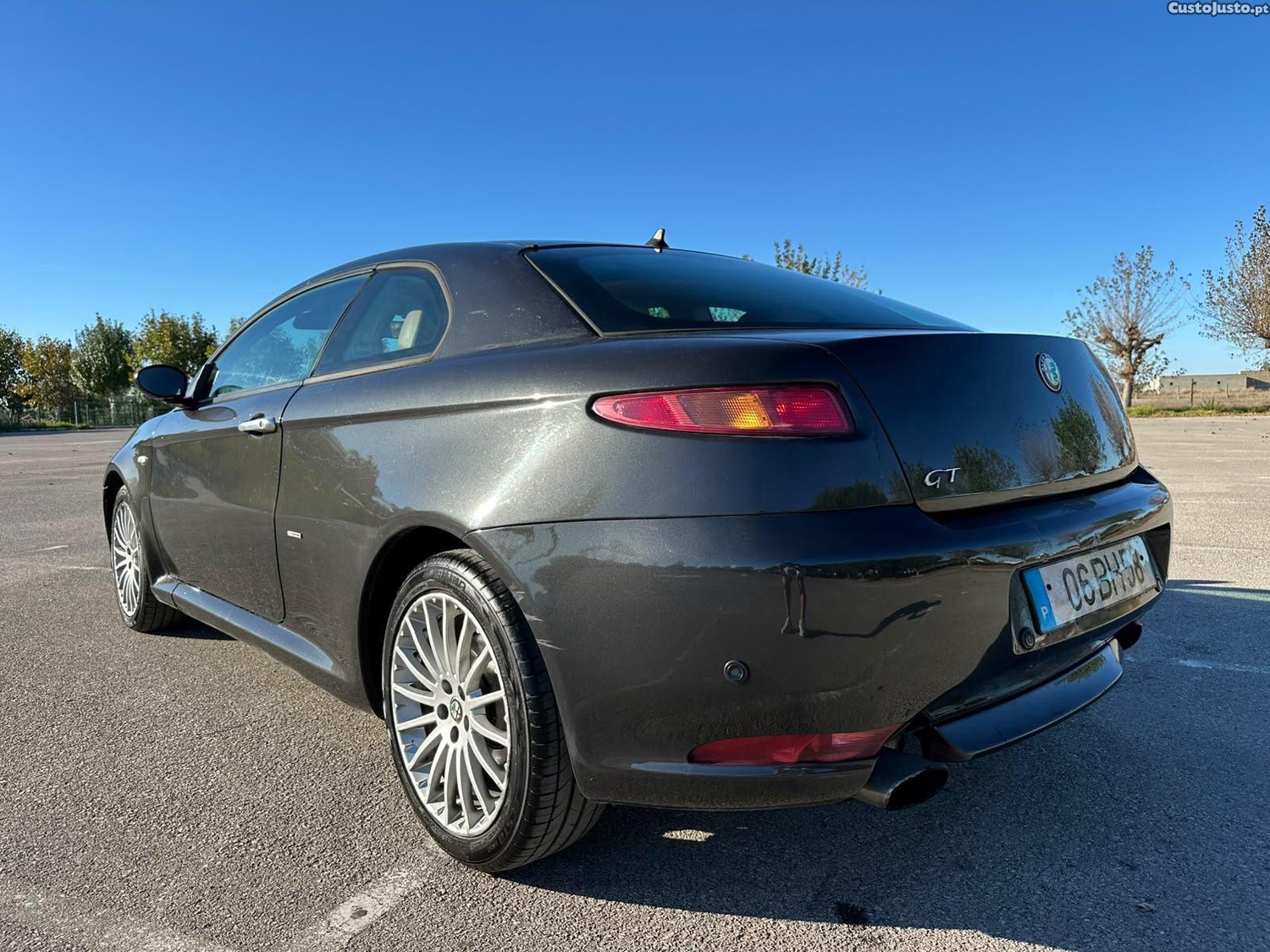 Alfa Romeo 147 (Gt) - 06 — photo 4