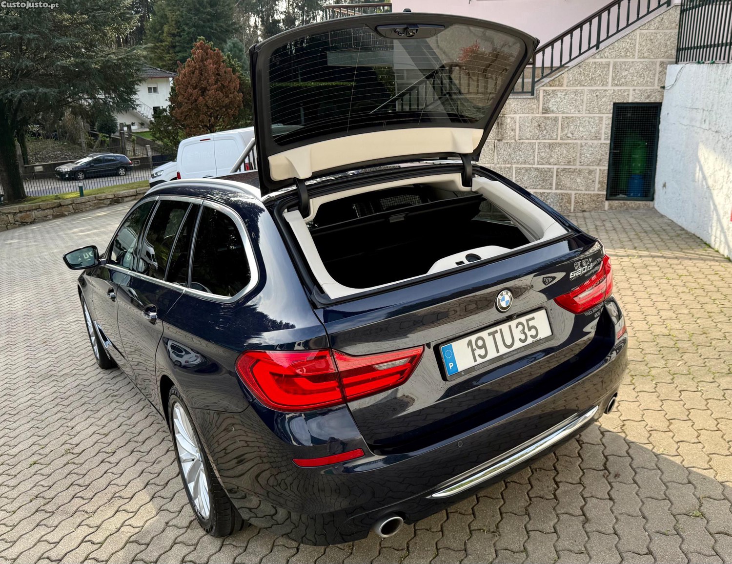 BMW 520 d Line Luxury Auto — fotografia 10