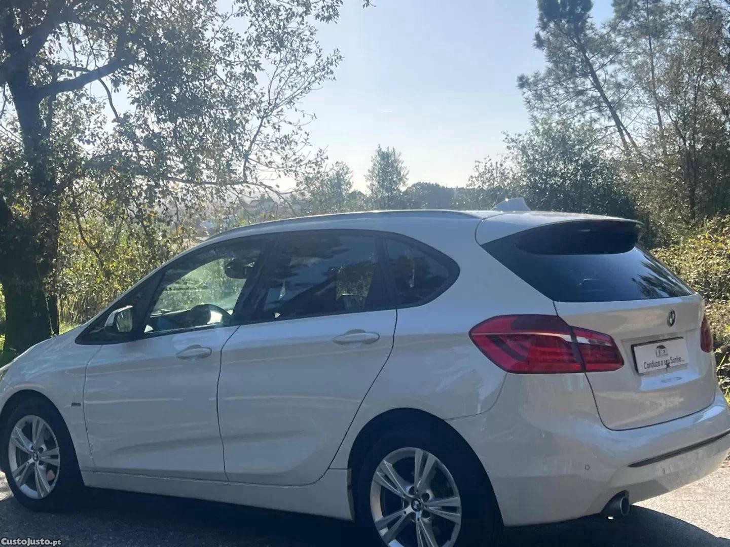 BMW 216 Active Tourer D line sport auto — fotografia 16