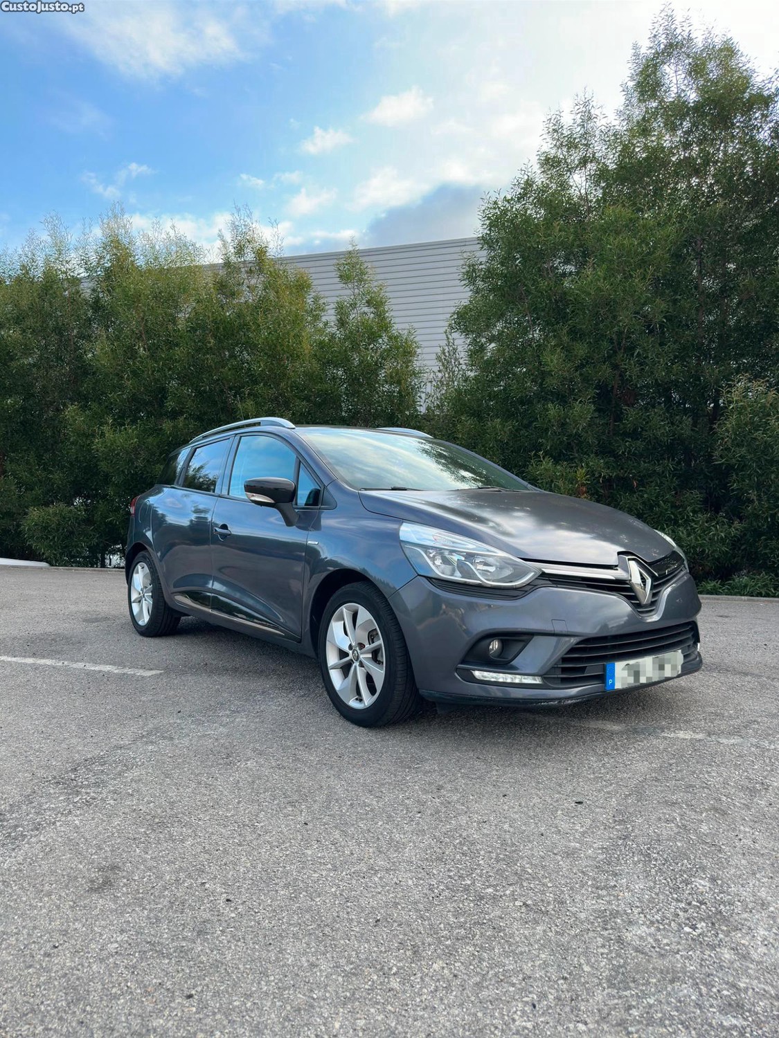 Renault Clio Limited Bose - 18 — photo 2