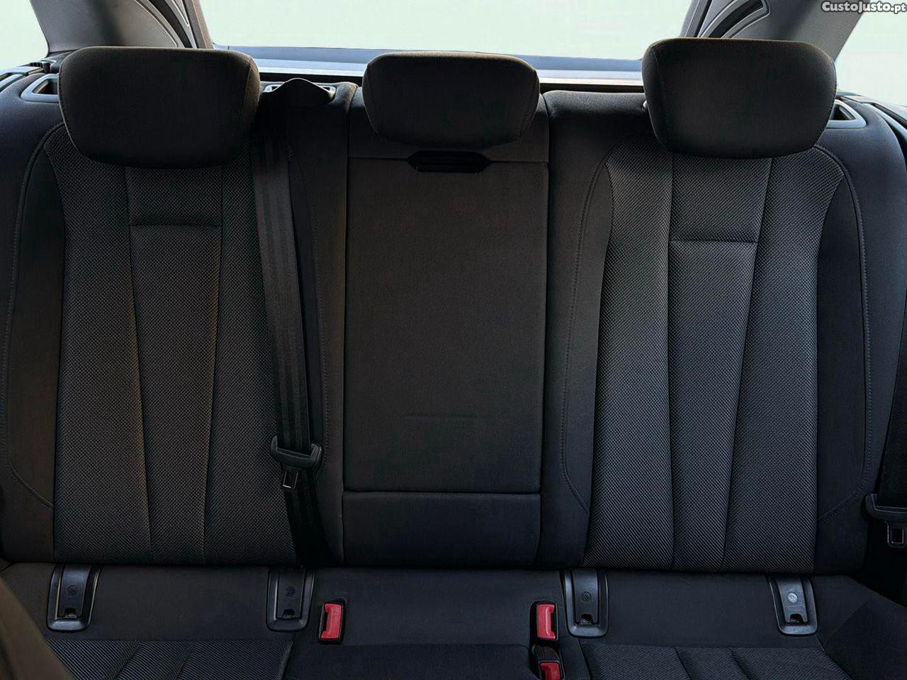 Audi A4 Avant 2.0 TDI S tronic — fotografia 6