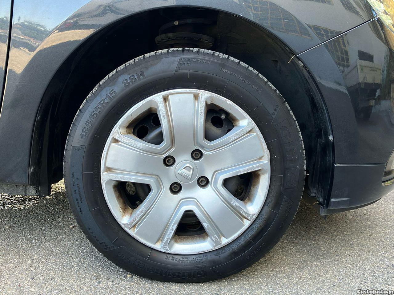 Dacia Sandero 1.0 SCe Pack — fotografia 9