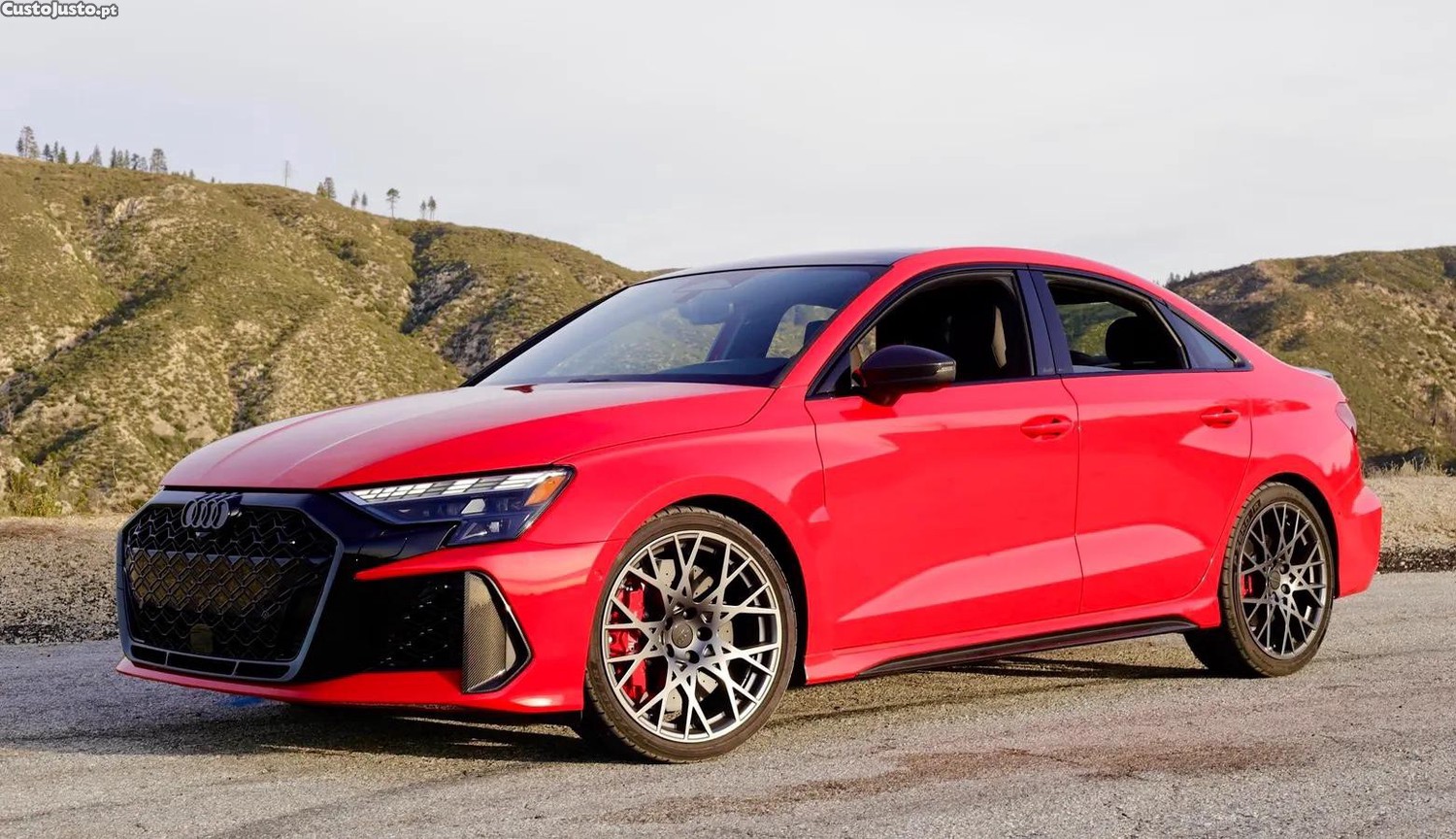 Audi RS3 8Y Sportback/Sedan 2.5TFSI — fotografia 3