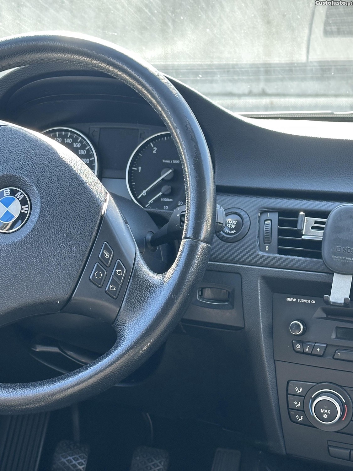BMW 318 DTouring — fotografia 7