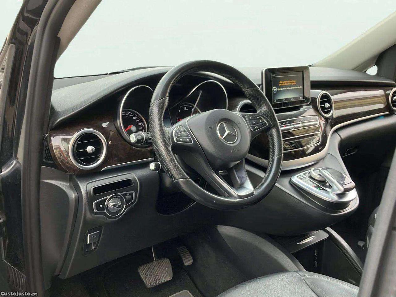 Mercedes-Benz V 220 d Longo Avantgarde Aut. — fotografia 5