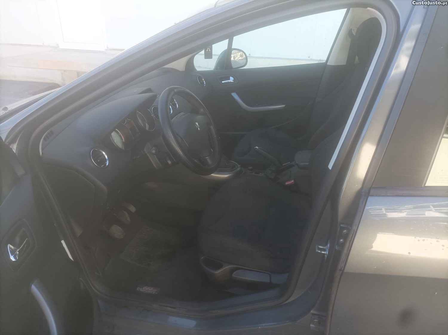 Peugeot 308 Sw - 08 — photo 3