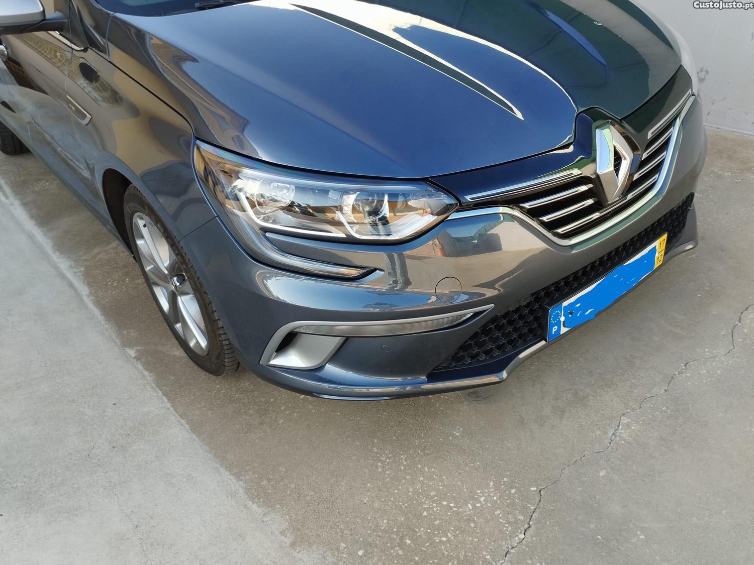 Renault Mégane GT Line 1.5 DCi 110 CV - 17 — photo 4