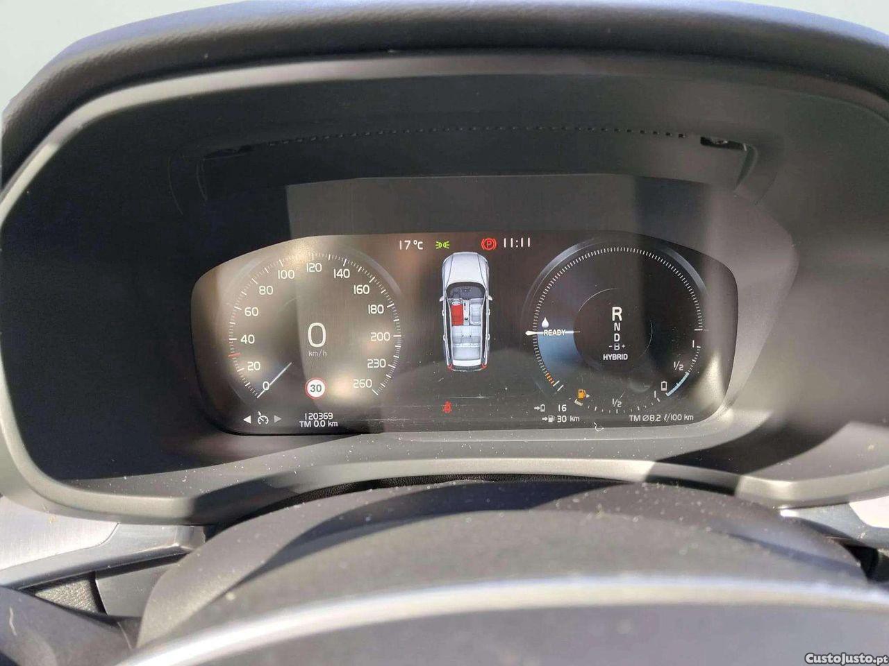 Volvo V60 2.0 T8 AWD TE Momentum — fotografia 7