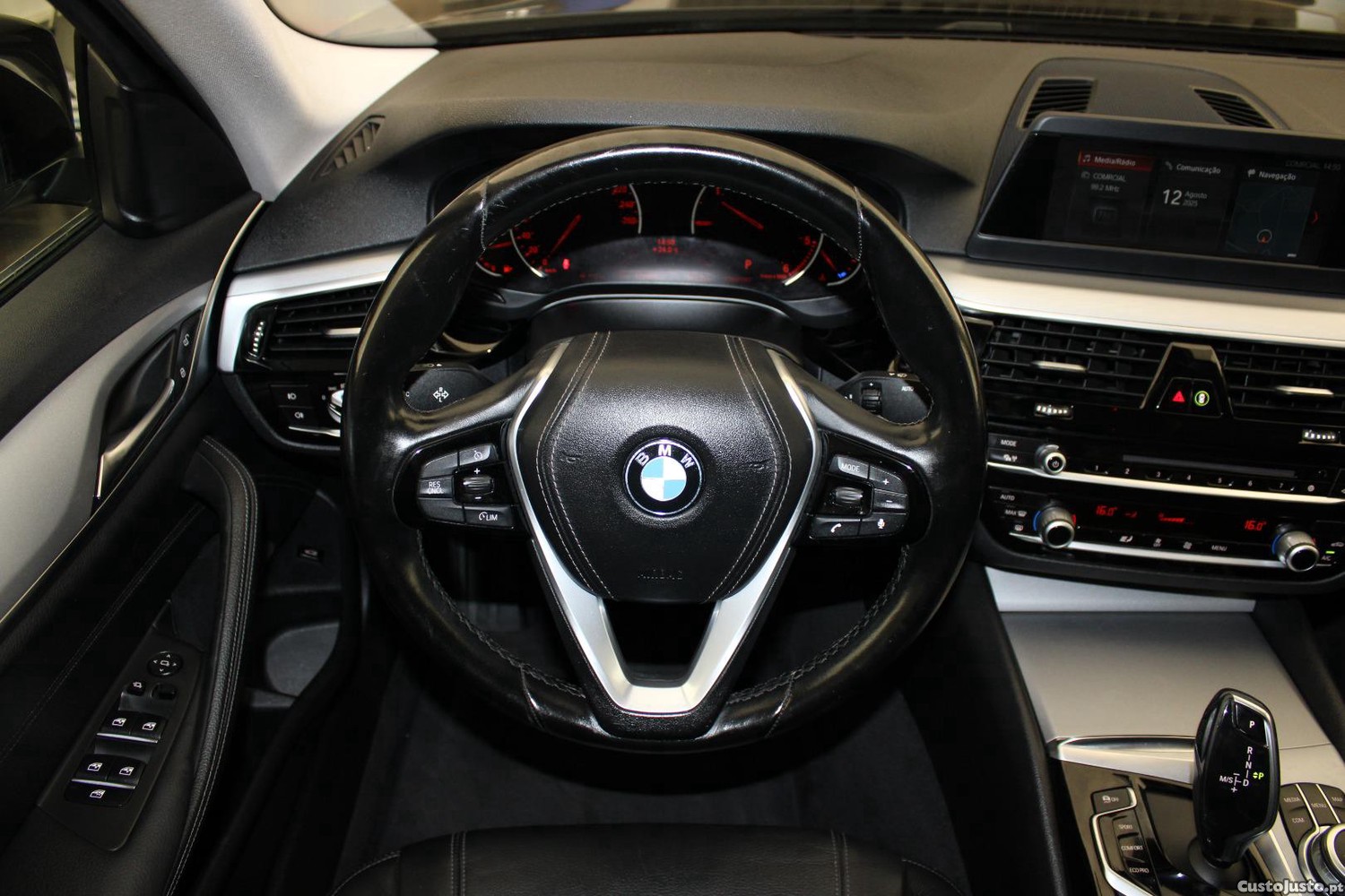 BMW 518 D (AUTO) — fotografia 26
