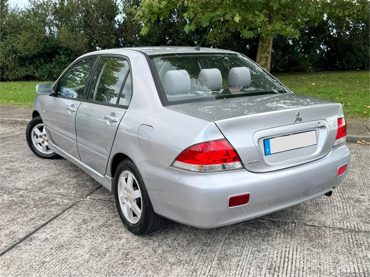 Mitsubishi Lancer 1.3 gasolina Muito Fiável - 06 — photo 2