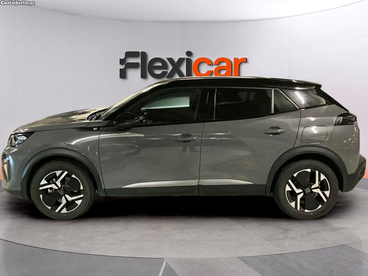 Peugeot 2008 50 kWh GT - 24 — photo 5