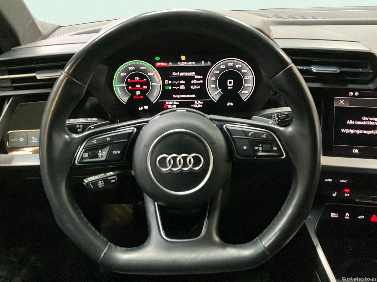 Audi A3 Sportback 45 TFSIe S tronic S line — fotografia 14