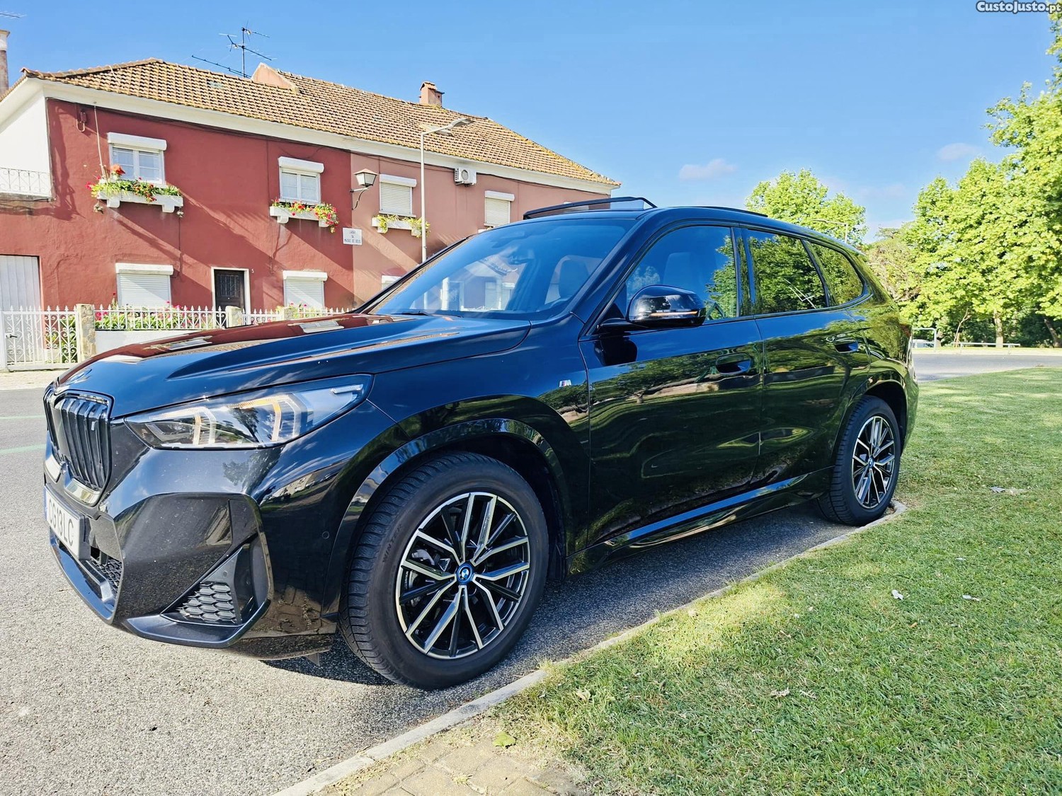 BMW iX1 M Sport 313cv — fotografia 6