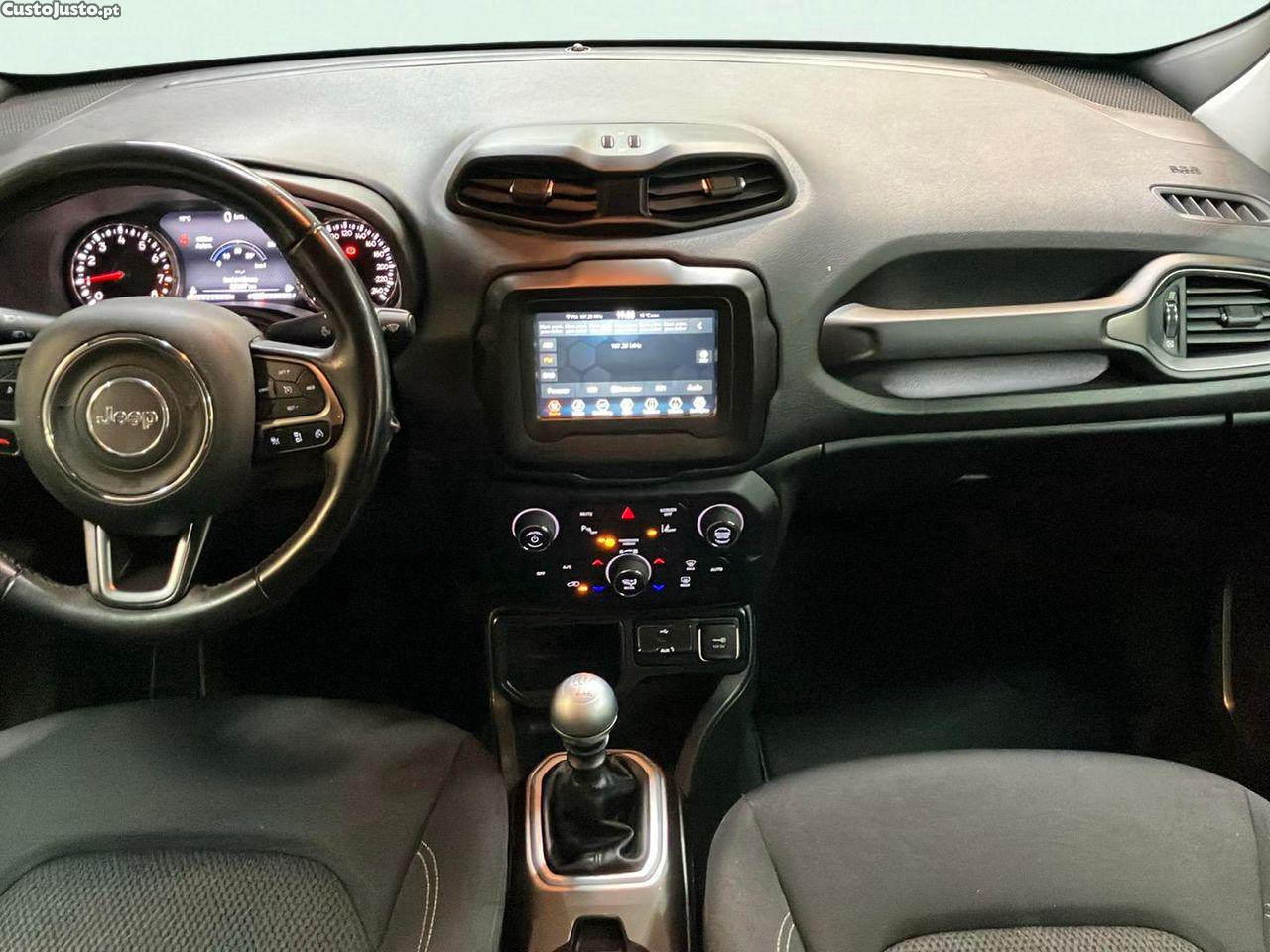 Jeep Renegade 1.0 T Longitude — fotografia 10